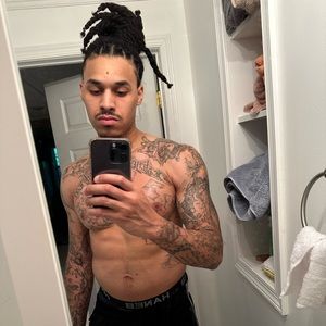 Meet your Posher, Deandre